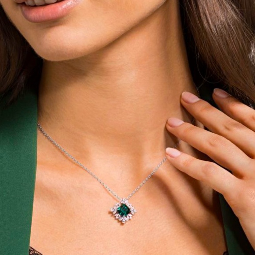 Palace Rhodium-Plated & White & Green Swarovski Crystal Pendant Necklace New